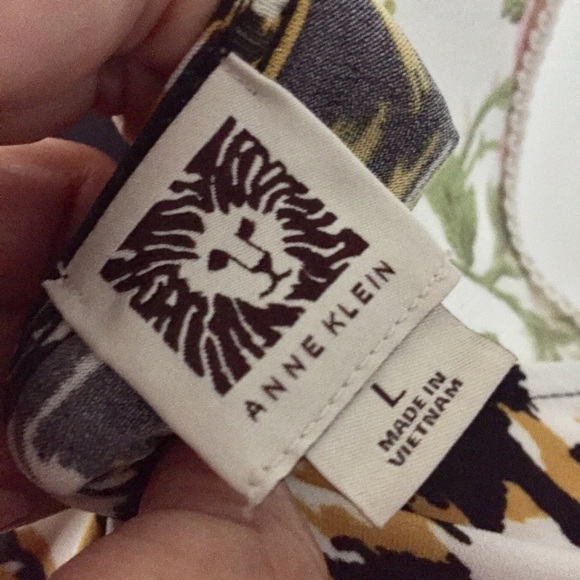 Ann Klein Houndstooth Blouse - Picture 3 of 4